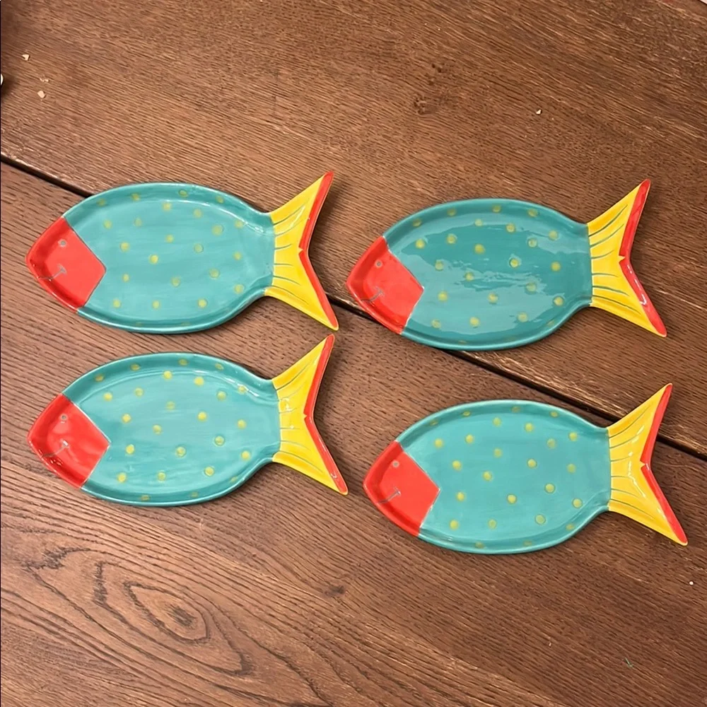 4 Foreside Vintage Colorful Fish Shaped Ceramic Plates